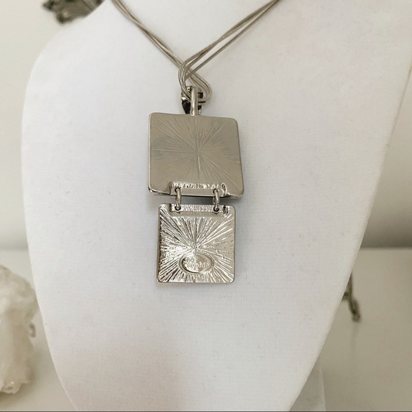 18 inch triple chain necklace - Picture 4 of 4